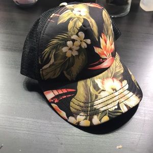 Billabong floral hat